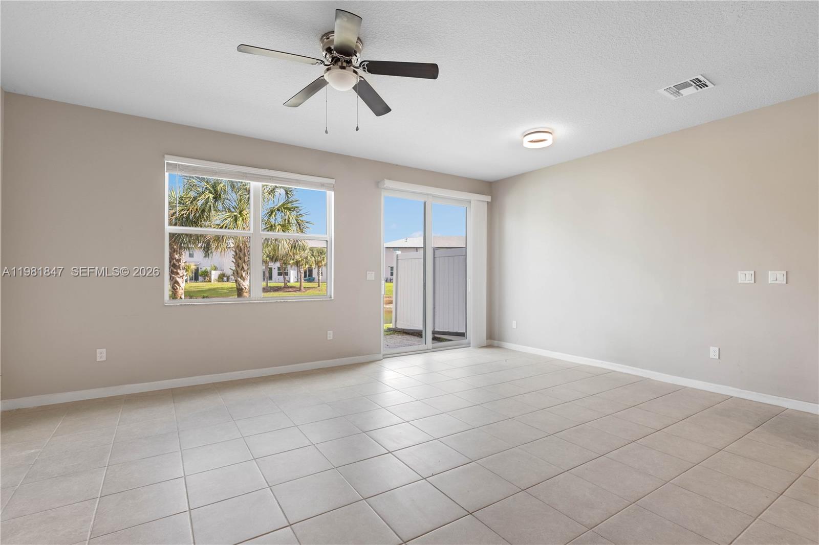 1761 Lindley St, Mangonia Park FL 33407