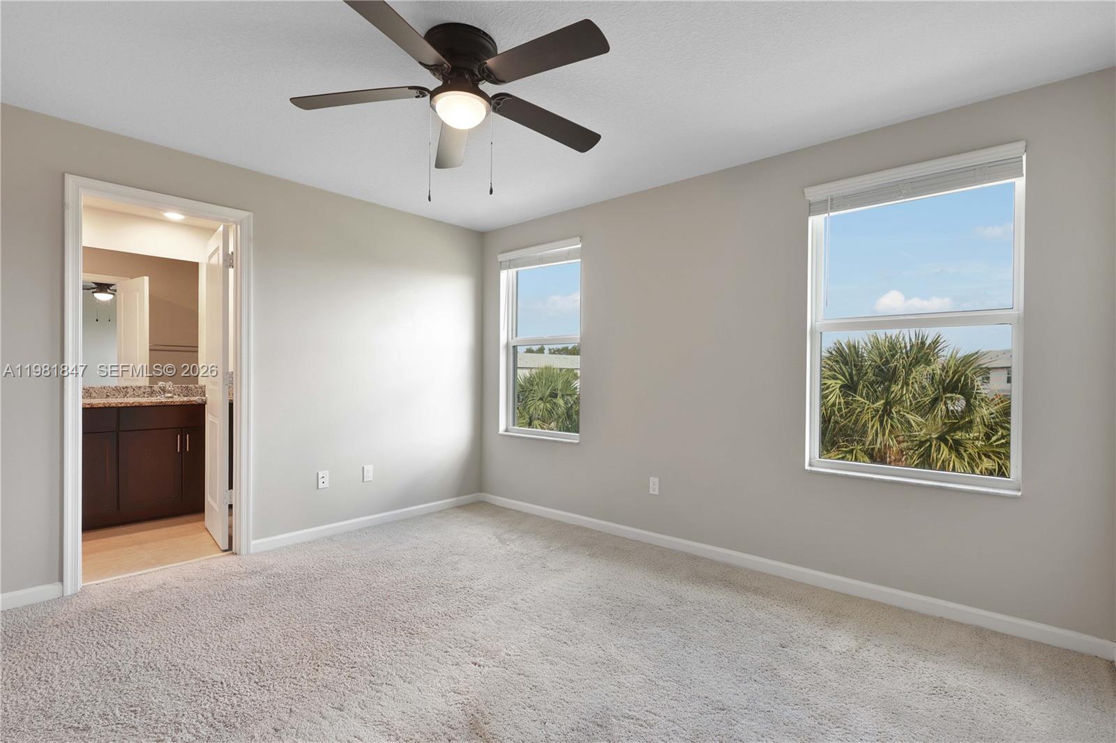 1761 Lindley St, Mangonia Park FL 33407