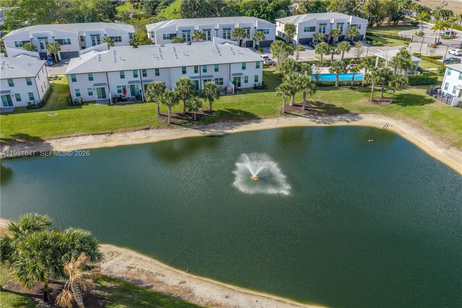 1761 Lindley St, Mangonia Park FL 33407
