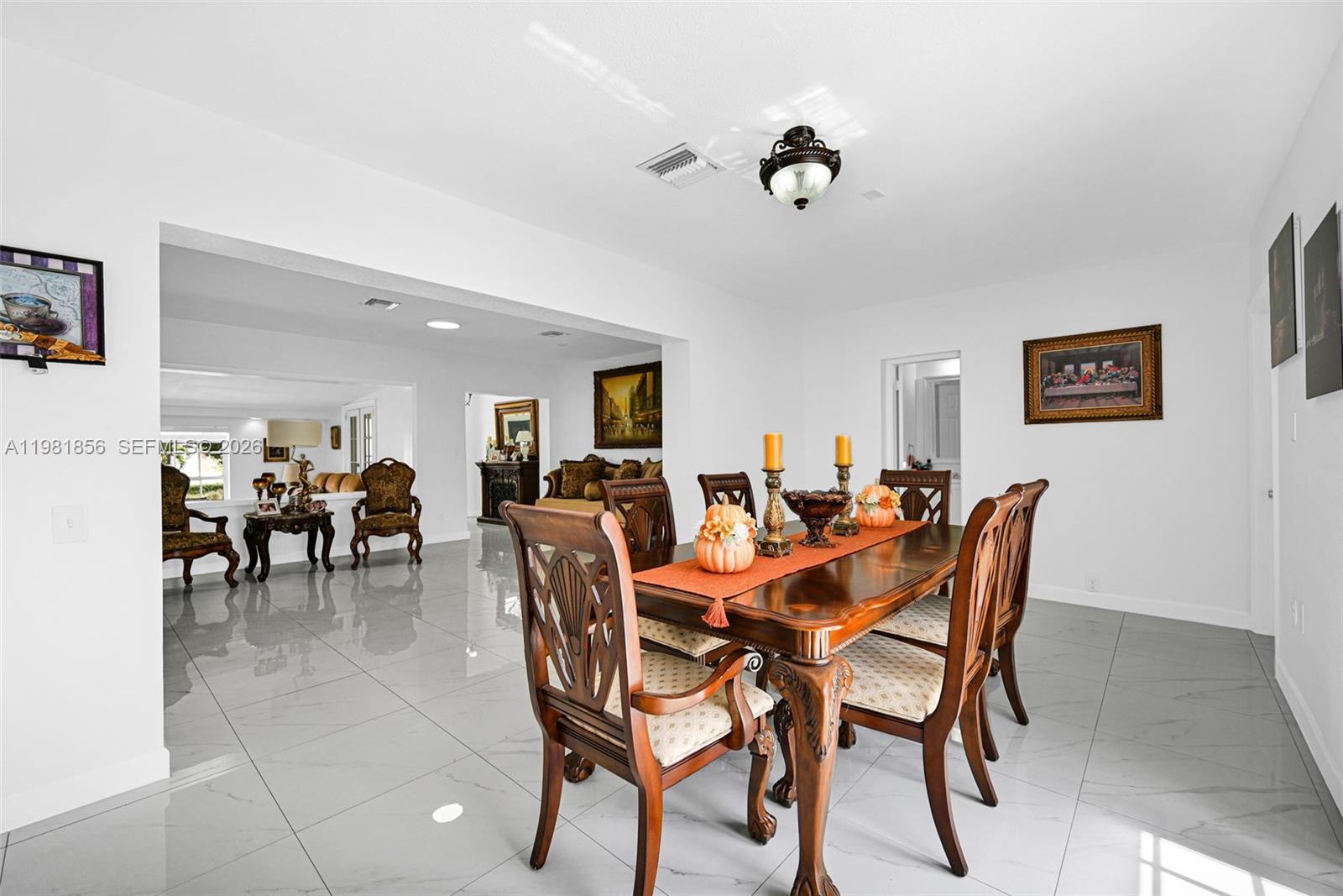756 W 53rd St, Hialeah FL 33012