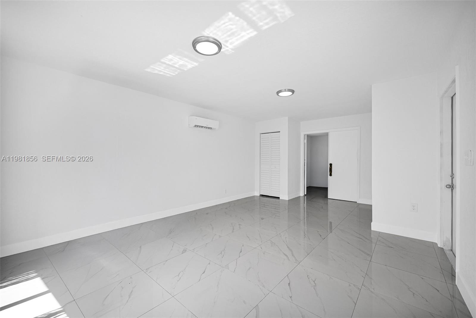 756 W 53rd St, Hialeah FL 33012