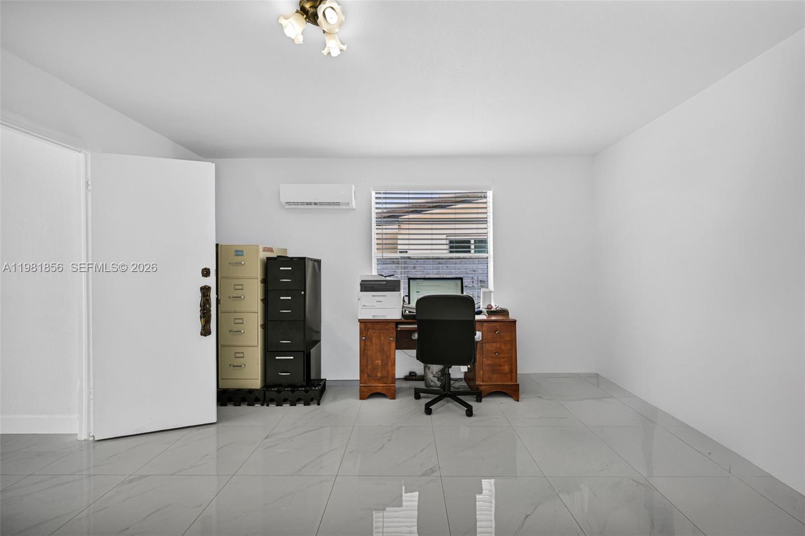 756 W 53rd St, Hialeah FL 33012