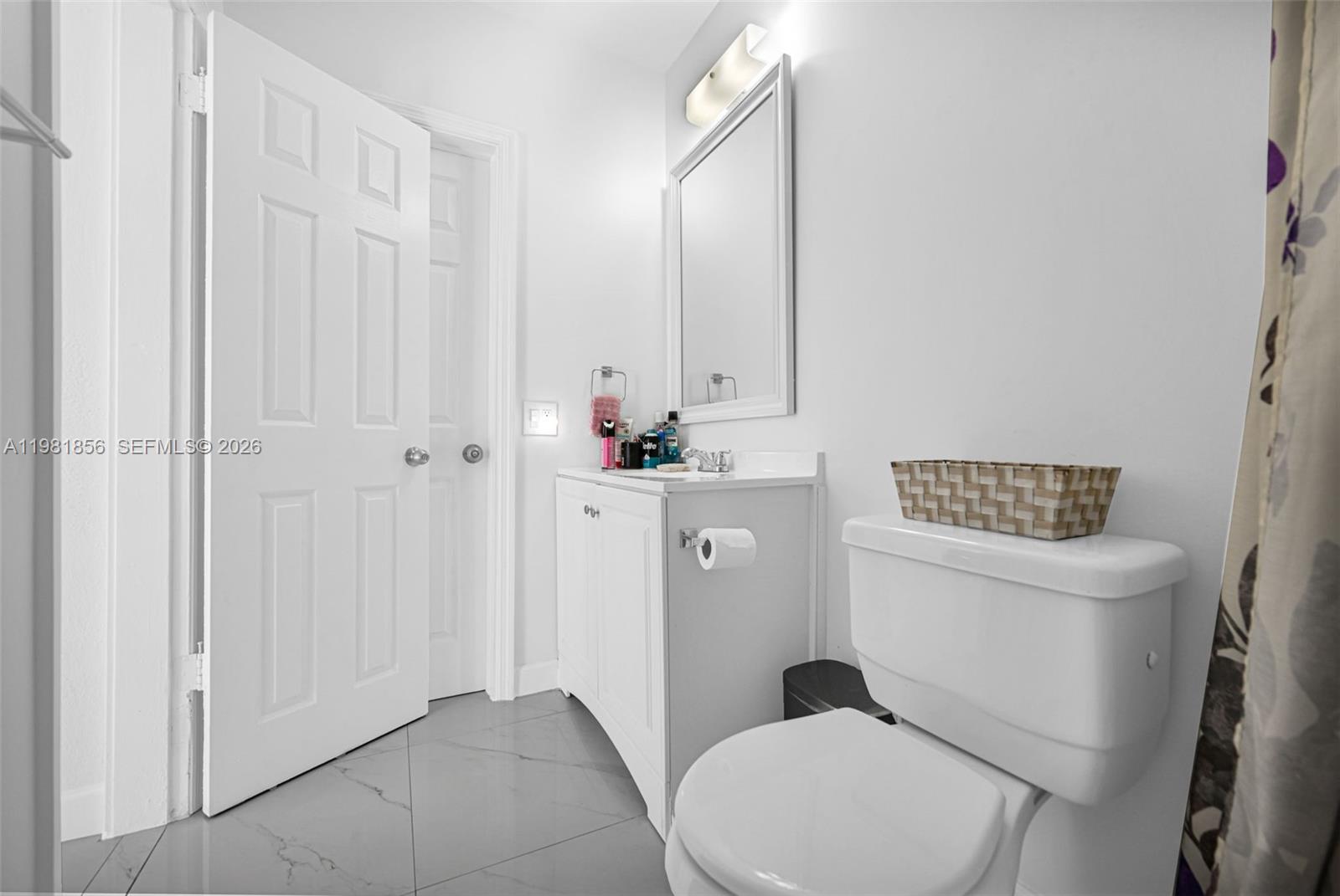 756 W 53rd St, Hialeah FL 33012