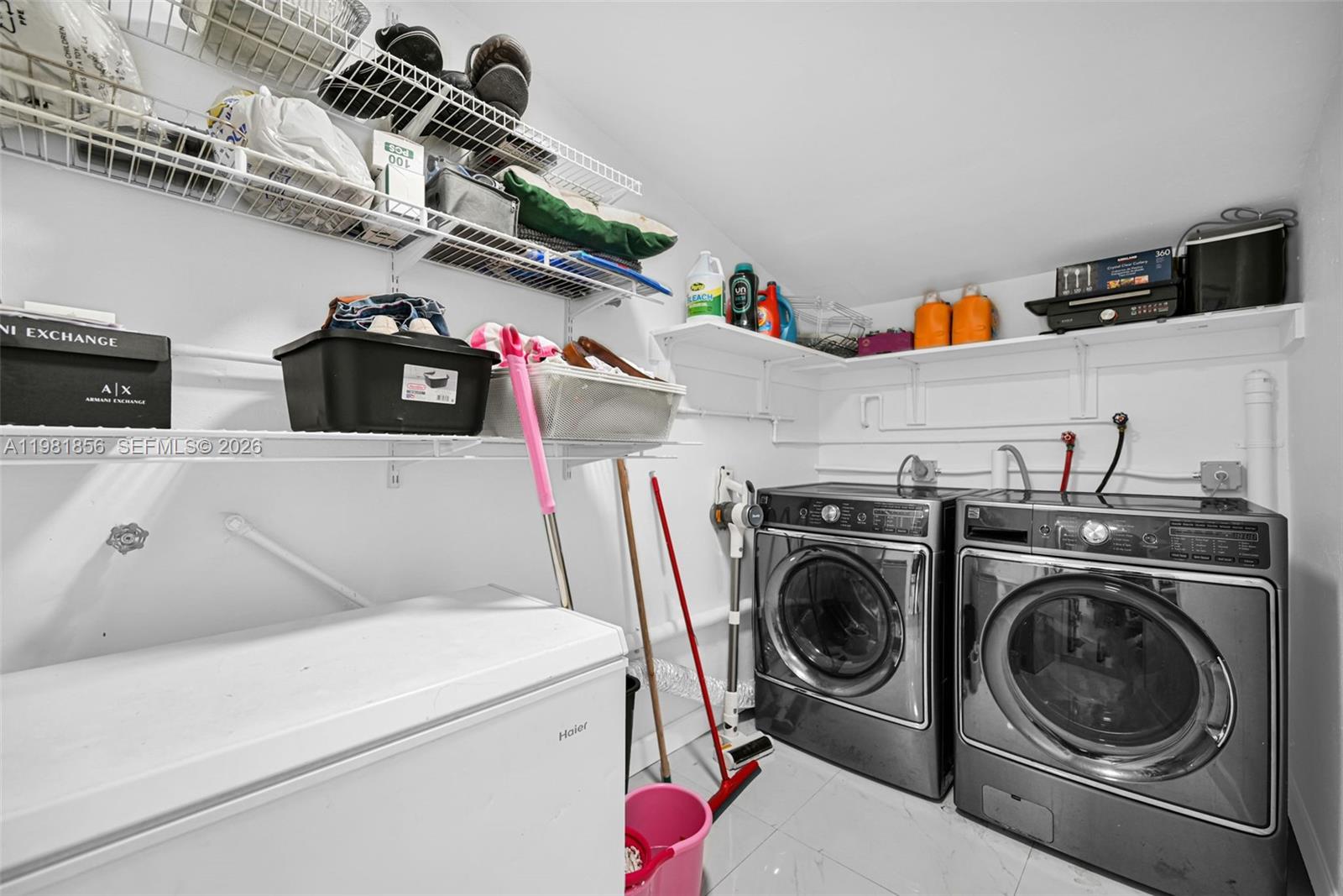 756 W 53rd St, Hialeah FL 33012