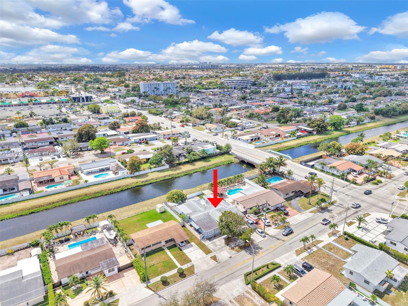 756 W 53rd St, Hialeah FL 33012