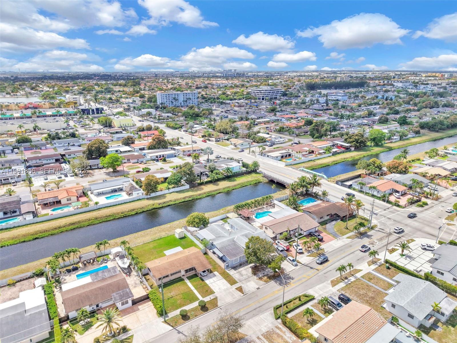756 W 53rd St, Hialeah FL 33012