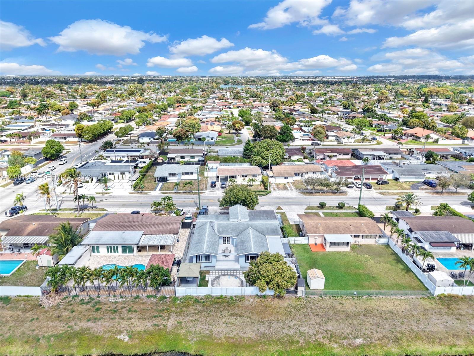 756 W 53rd St, Hialeah FL 33012