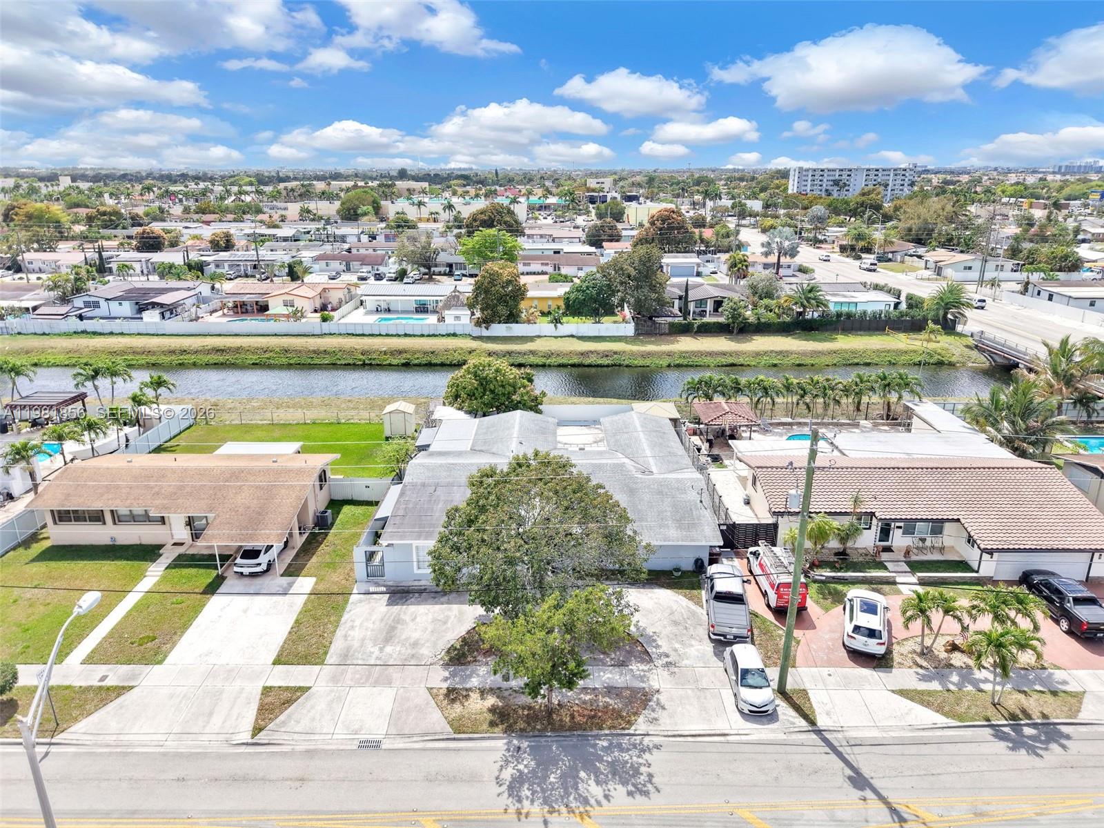 756 W 53rd St, Hialeah FL 33012