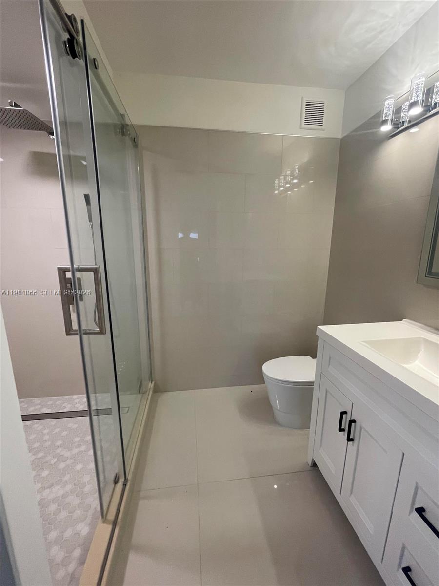 14728 Balgowan Rd, Miami Lakes FL 33016