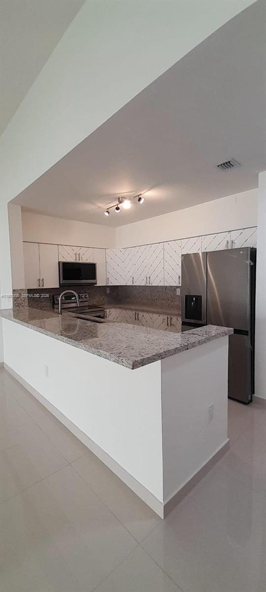 14728 Balgowan Rd, Miami Lakes FL 33016