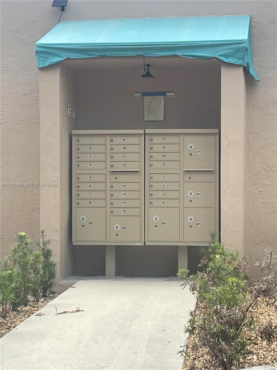 14728 Balgowan Rd, Miami Lakes FL 33016
