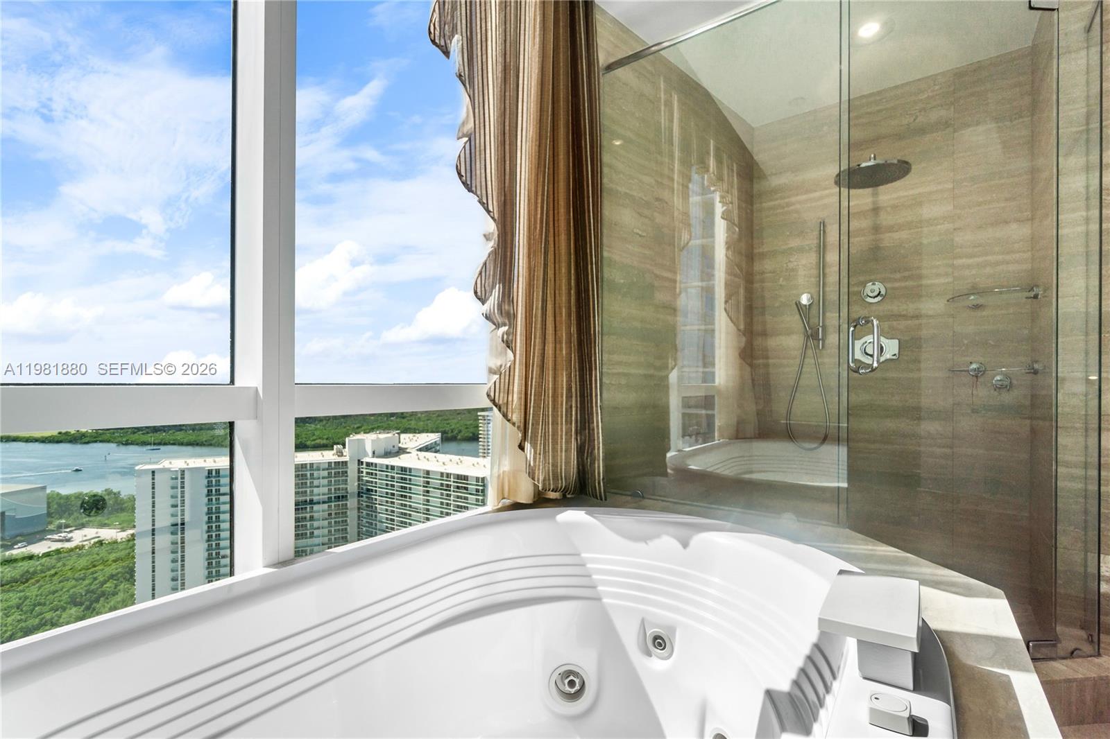 15811 Collins Ave #2606, Sunny Isles Beach FL 33160