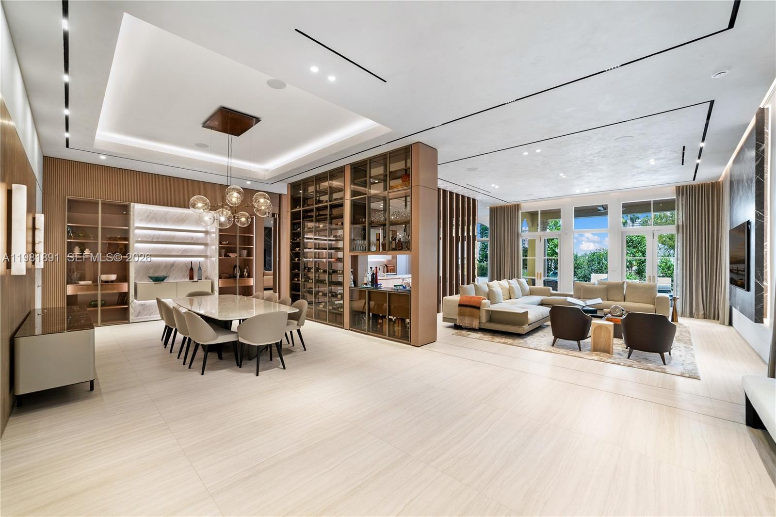 1522 Island Blvd, Aventura FL 33160