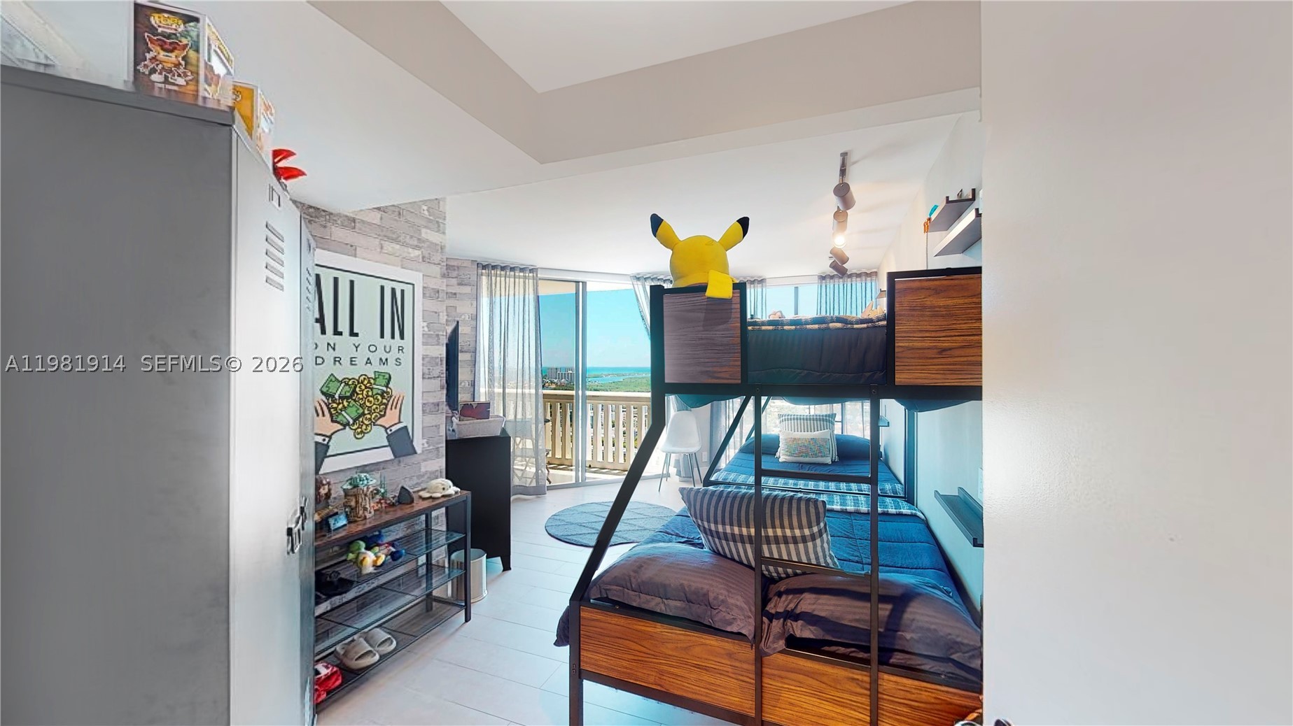 1000 W Island Blvd #2903, Aventura FL 33160