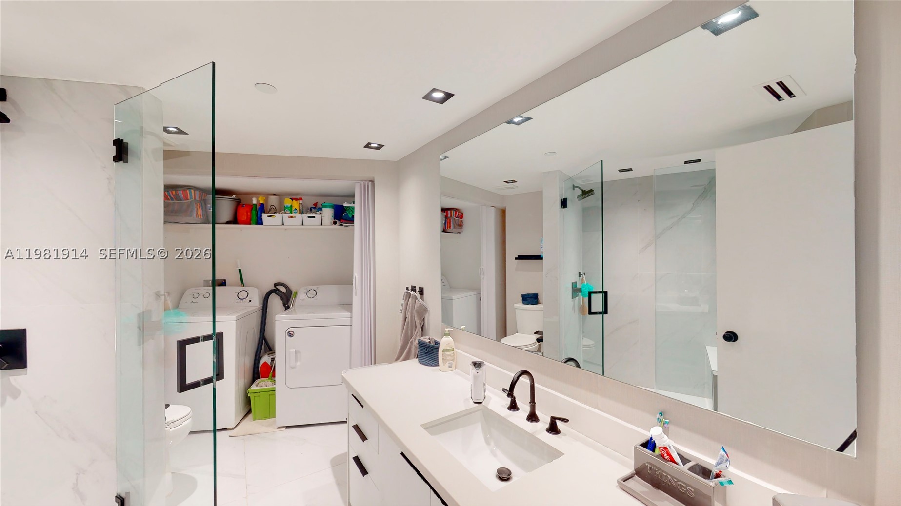 1000 W Island Blvd #2903, Aventura FL 33160