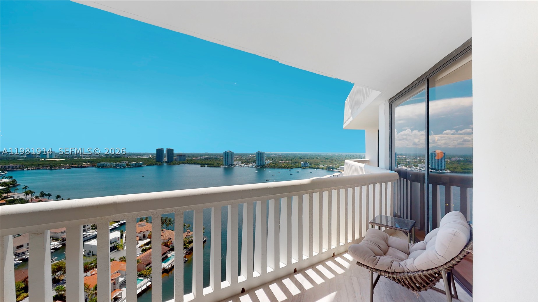1000 W Island Blvd #2903, Aventura FL 33160