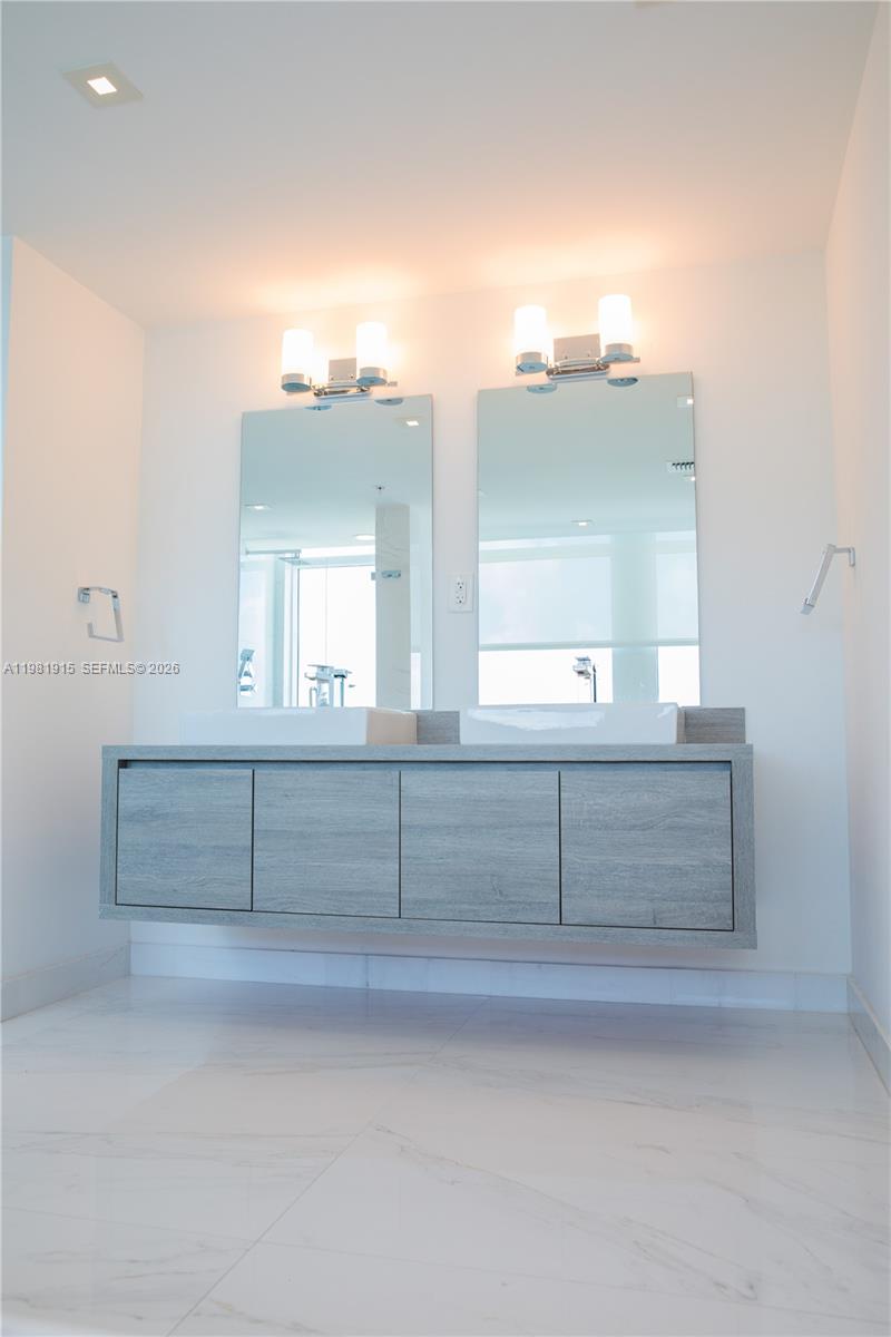 400 Sunny Isles Blvd #1701, Sunny Isles Beach FL 33160