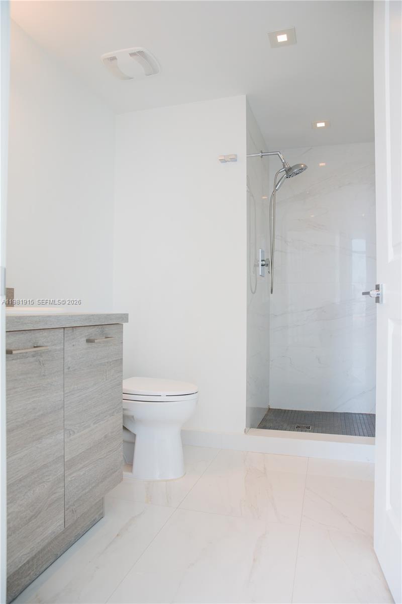 400 Sunny Isles Blvd #1701, Sunny Isles Beach FL 33160