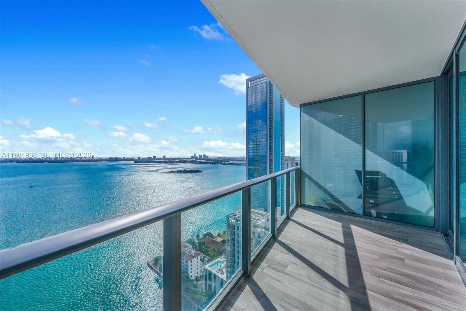 460 NE 28th St #3301, Miami FL 33137