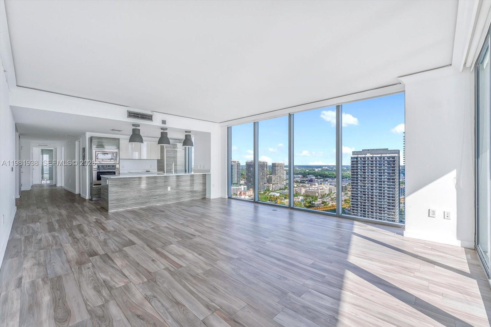 460 NE 28th St #3301, Miami FL 33137