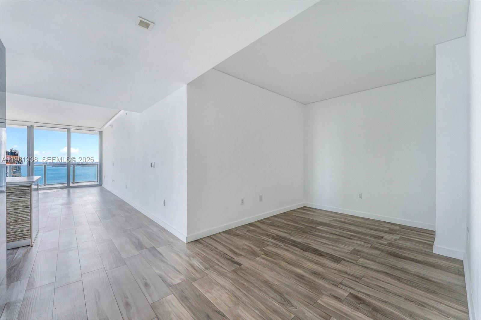 460 NE 28th St #3301, Miami FL 33137