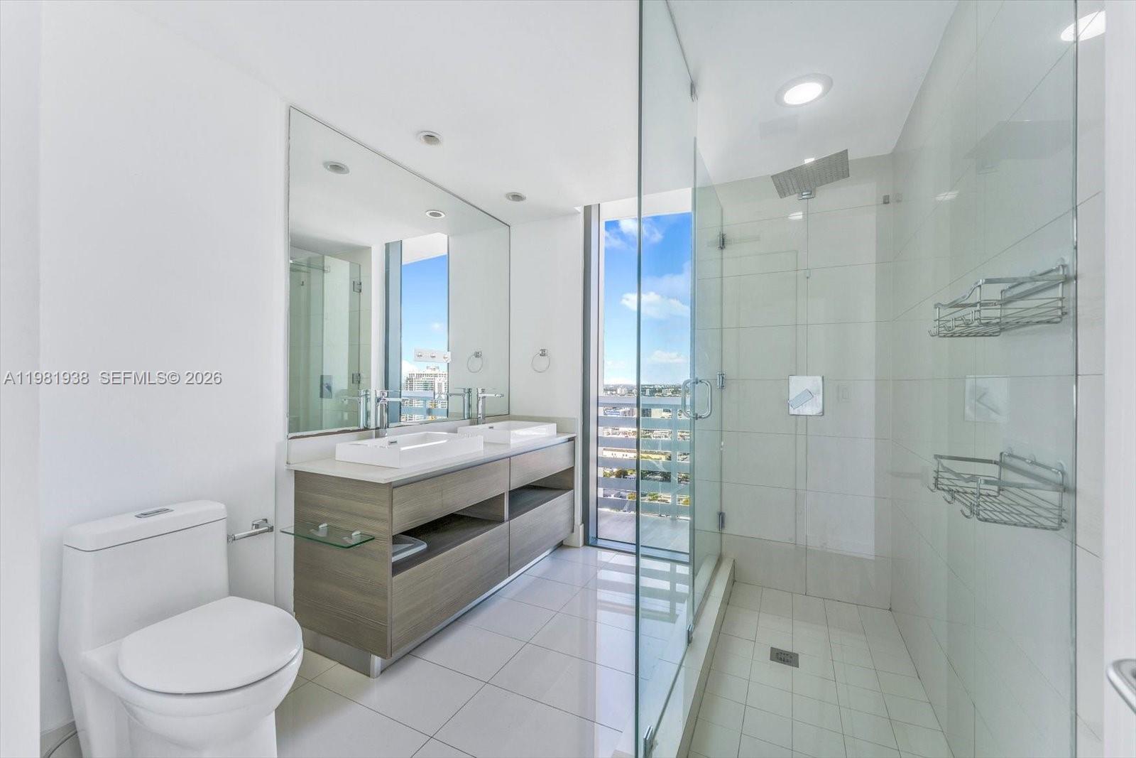 460 NE 28th St #3301, Miami FL 33137