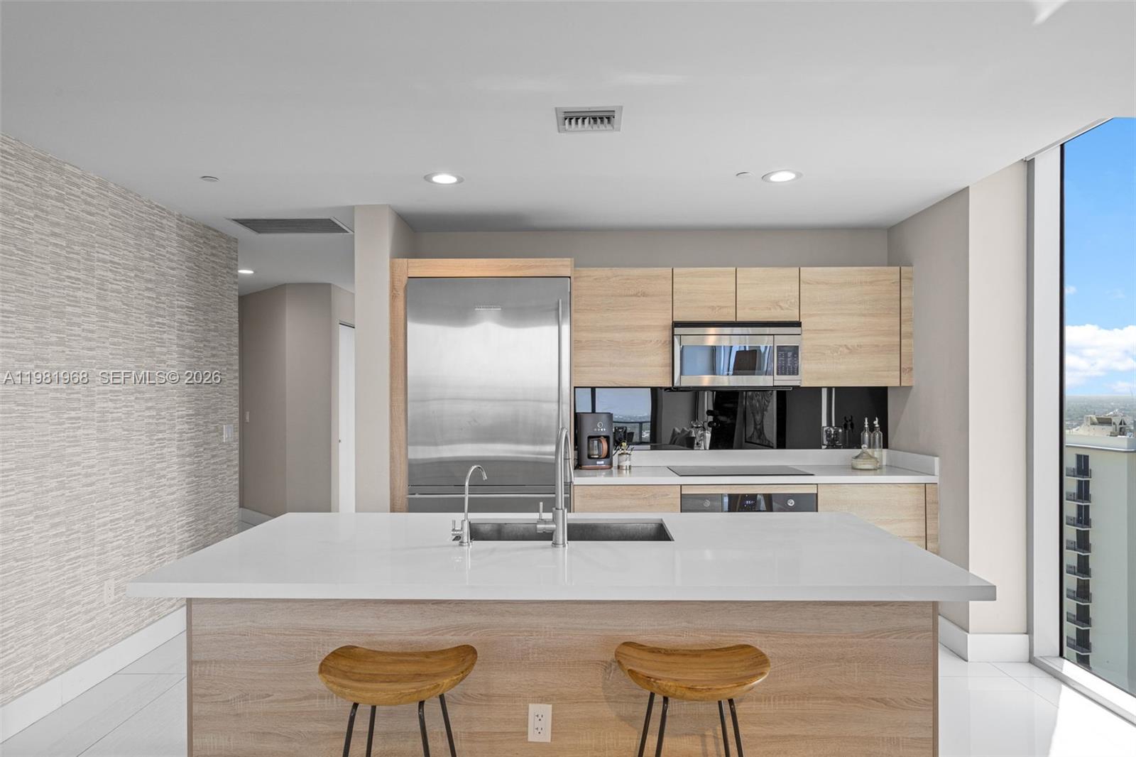 16385 Biscayne Blvd #3201, North Miami Beach FL 33160