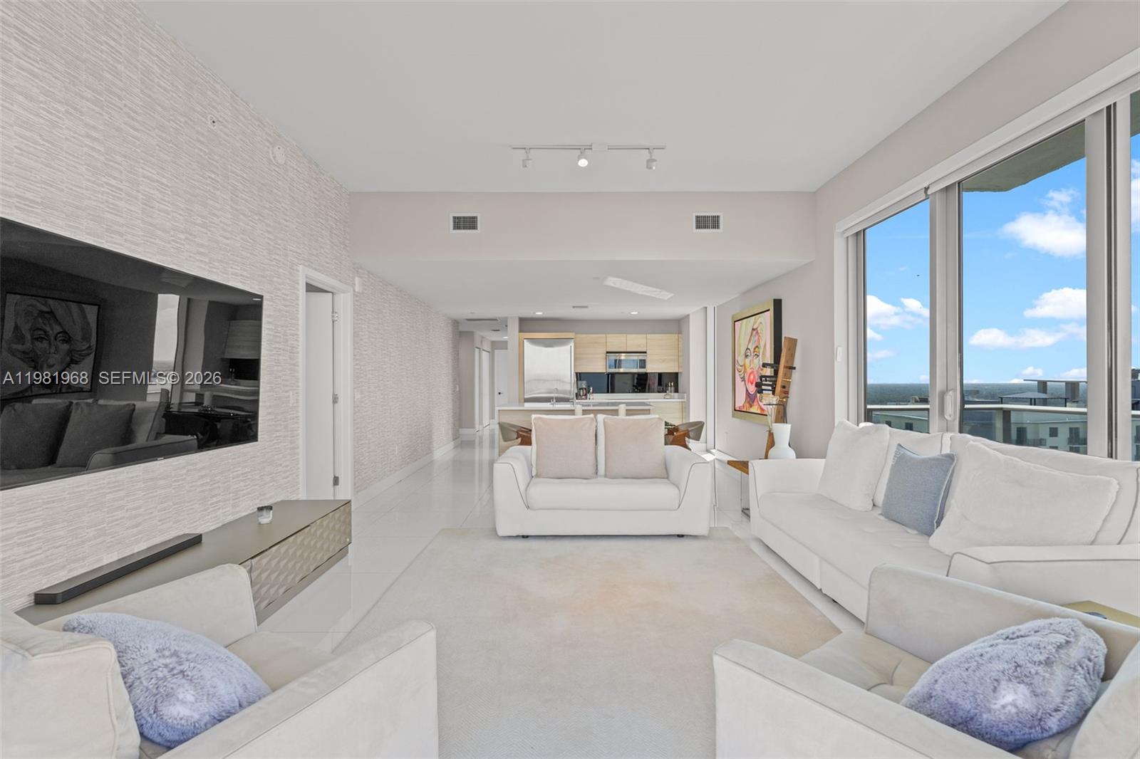 16385 Biscayne Blvd #3201, North Miami Beach FL 33160