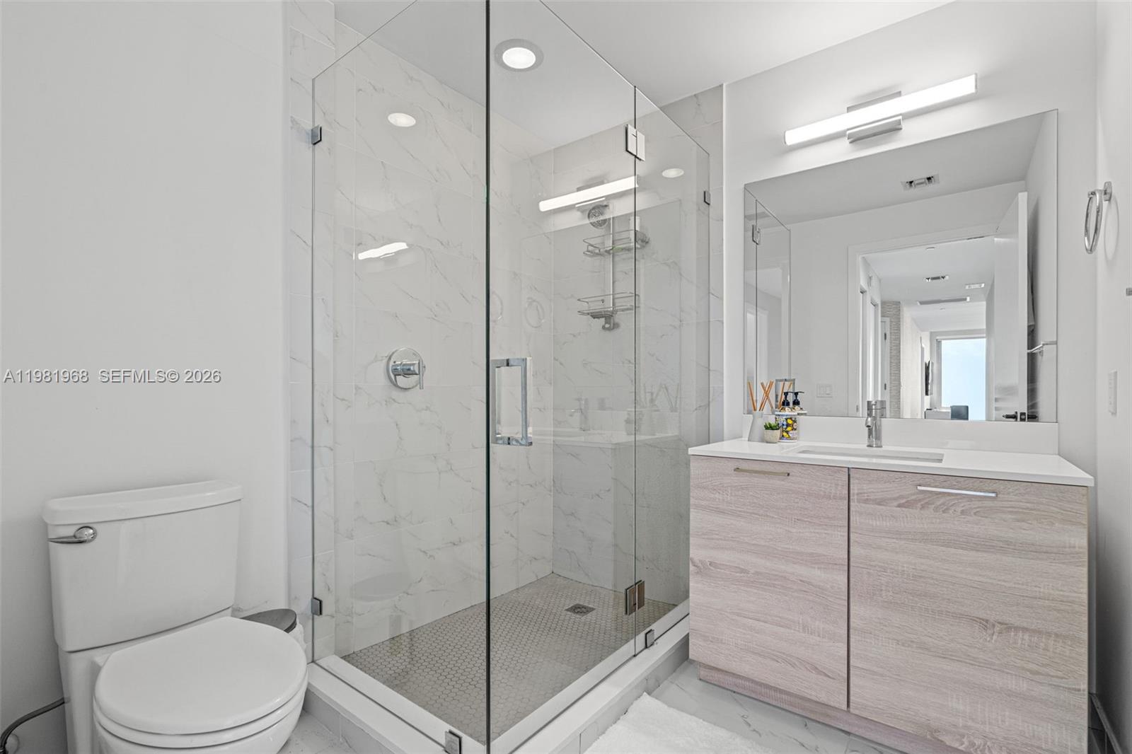 16385 Biscayne Blvd #3201, North Miami Beach FL 33160