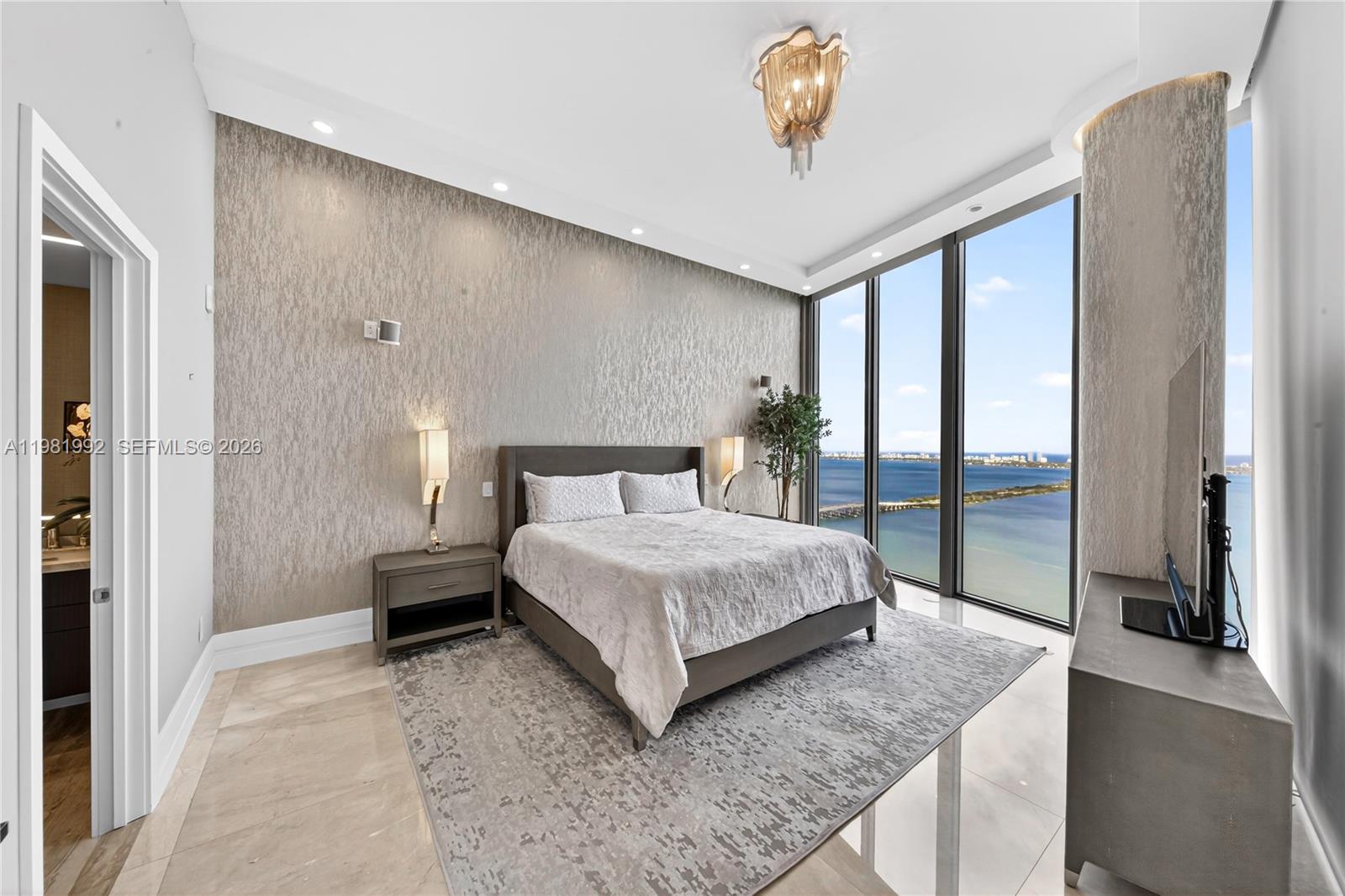 2900 NE 7th Ave #4904, Miami FL 33137