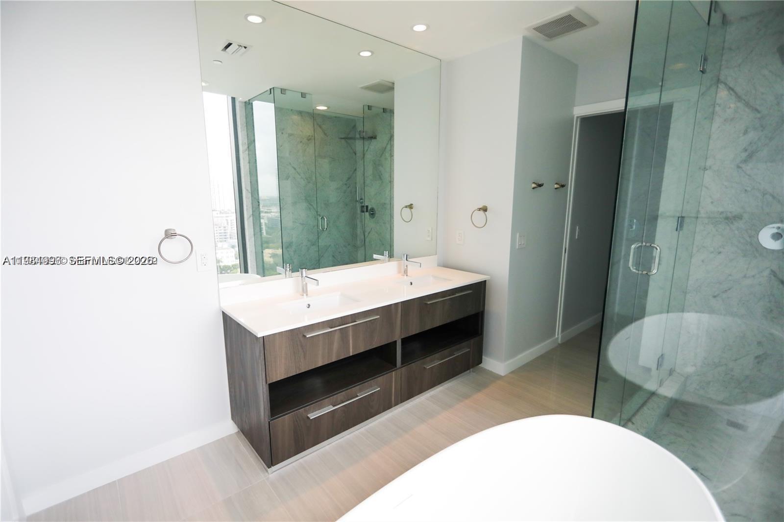 480 NE 31 St #2007, Miami FL 33137