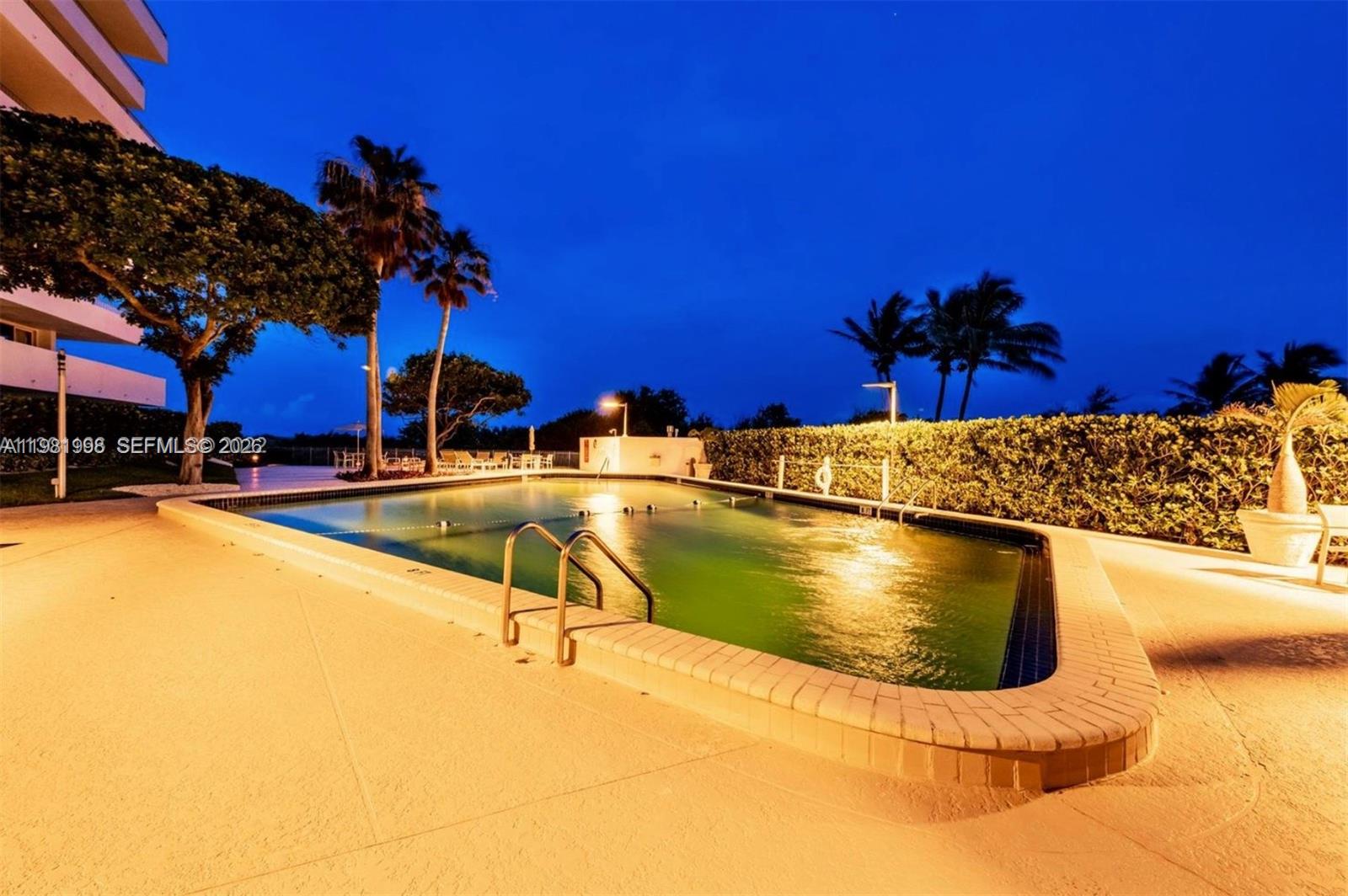 177 Ocean Lane Dr #308, Key Biscayne FL 33149