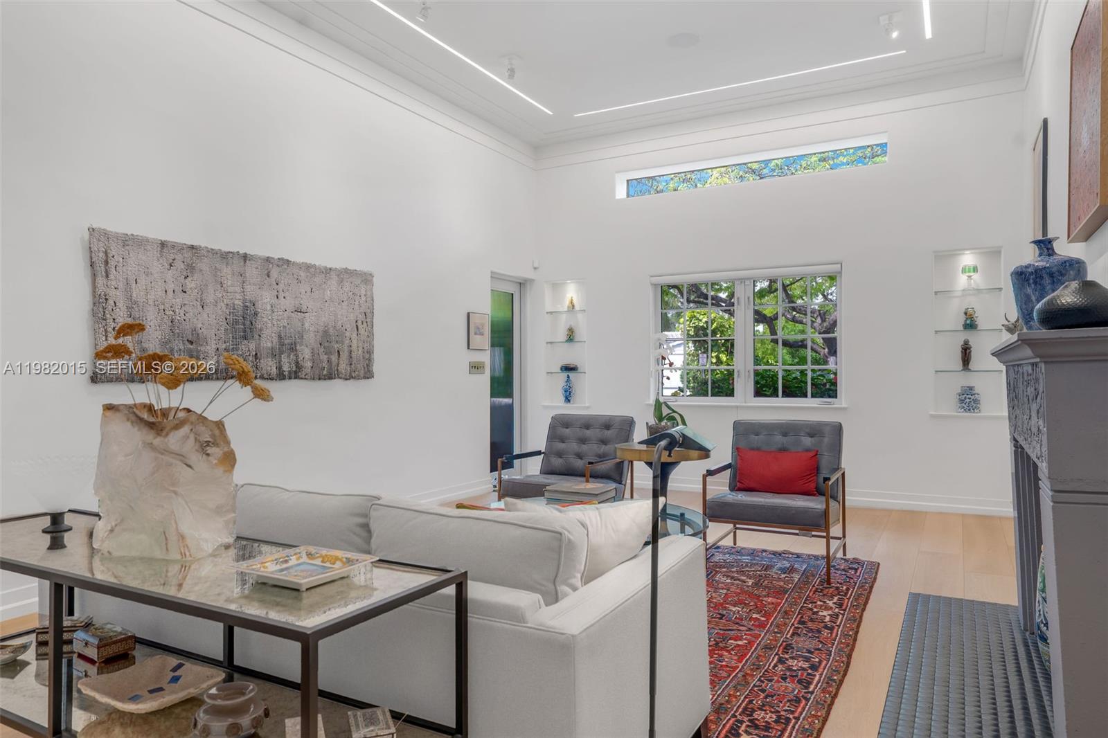 1729 Lenox Ave, Miami Beach FL 33139