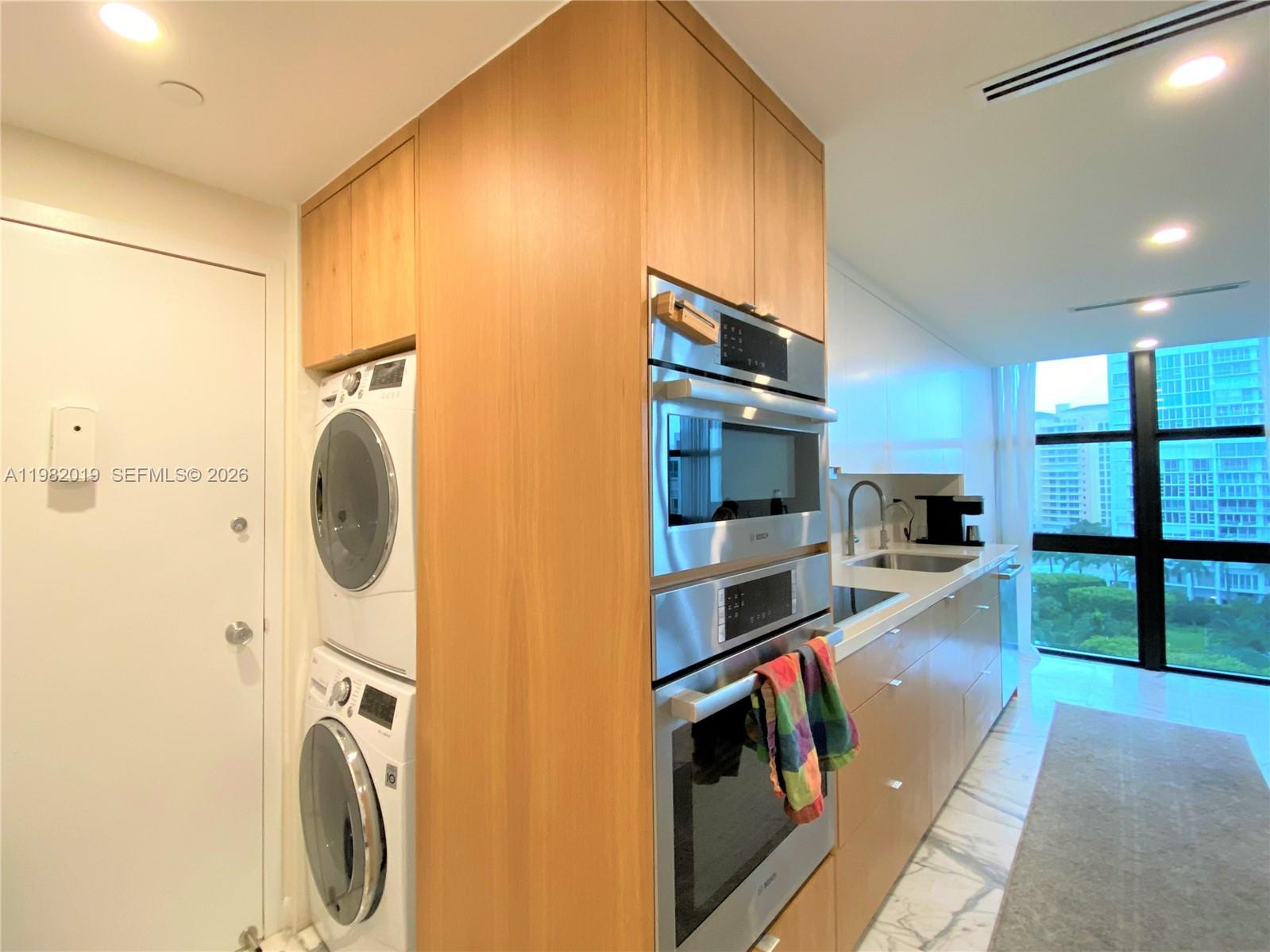 1121 Crandon Blvd #F907, Key Biscayne FL 33149