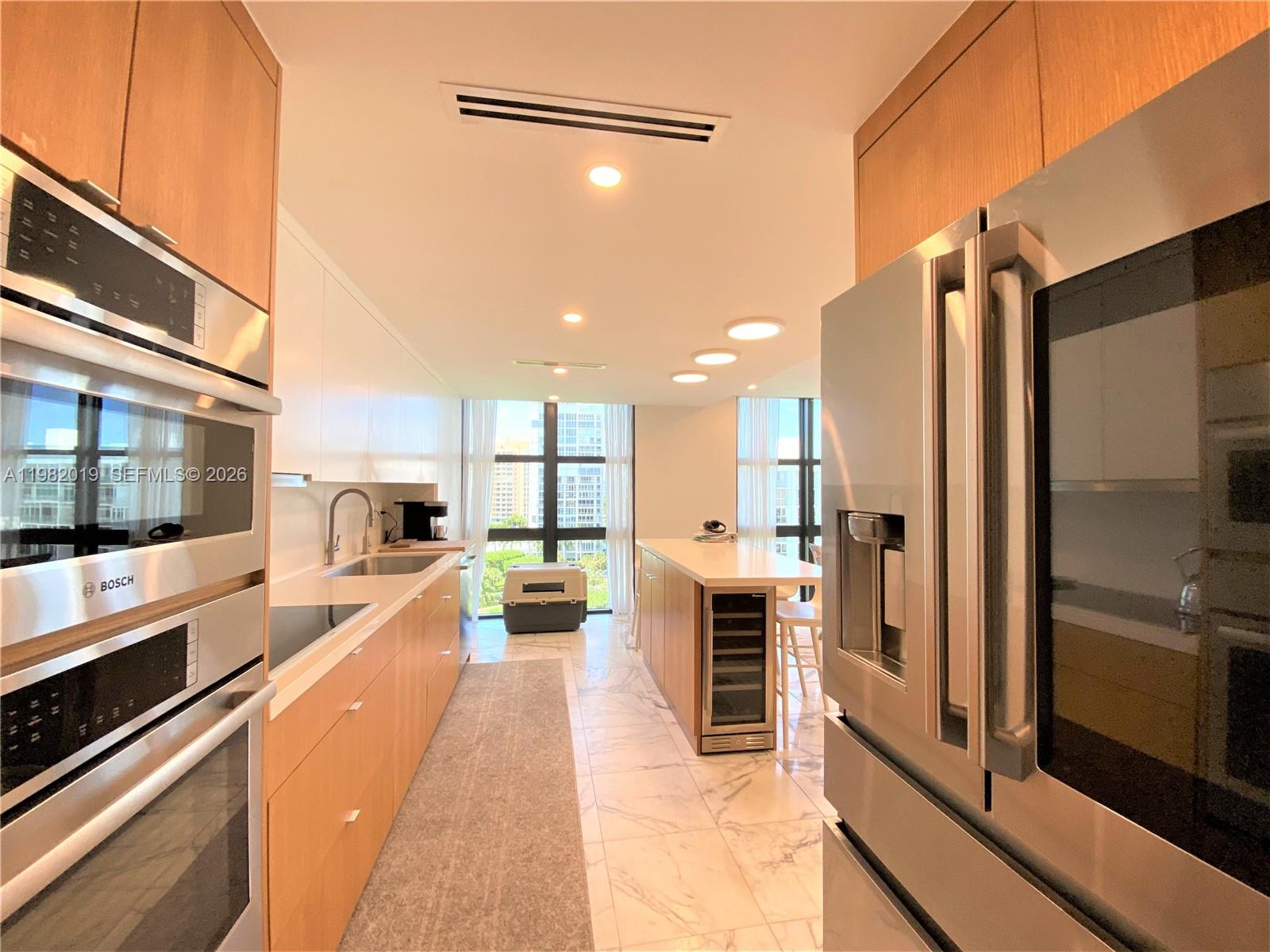 1121 Crandon Blvd #F907, Key Biscayne FL 33149