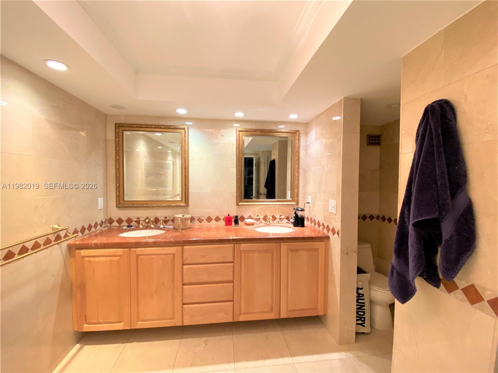 1121 Crandon Blvd #F907, Key Biscayne FL 33149