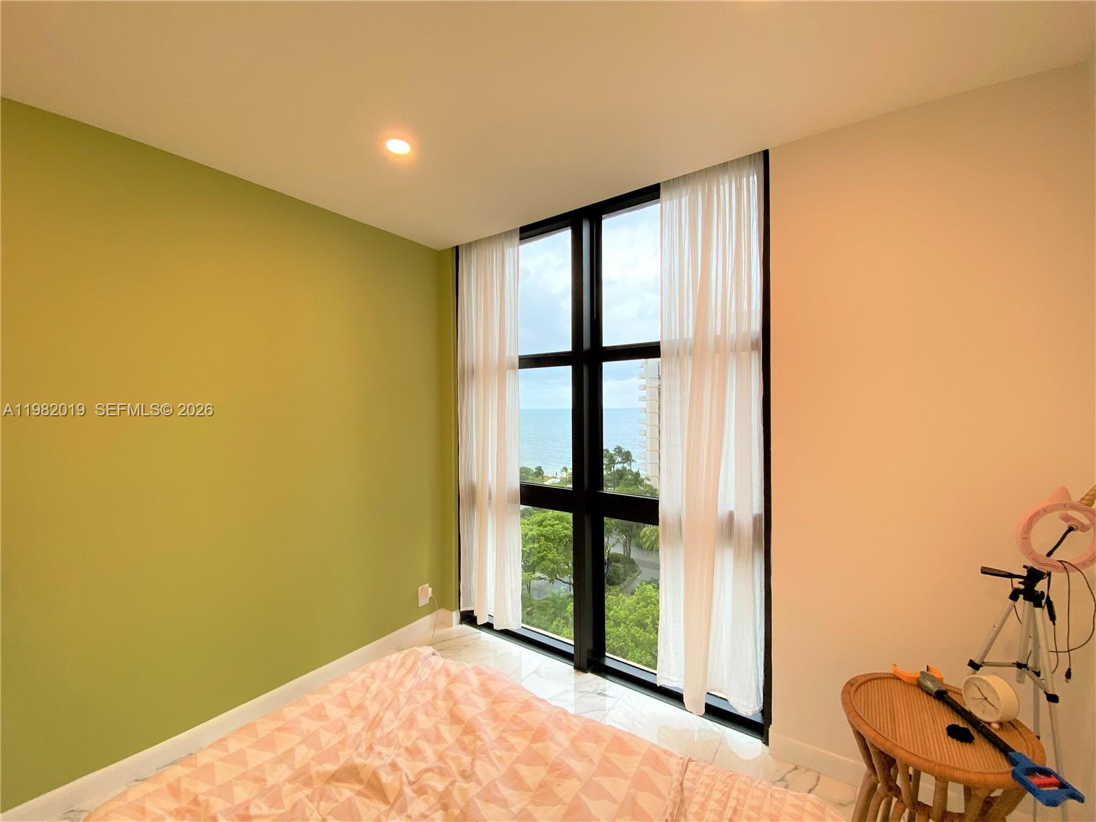 1121 Crandon Blvd #F907, Key Biscayne FL 33149