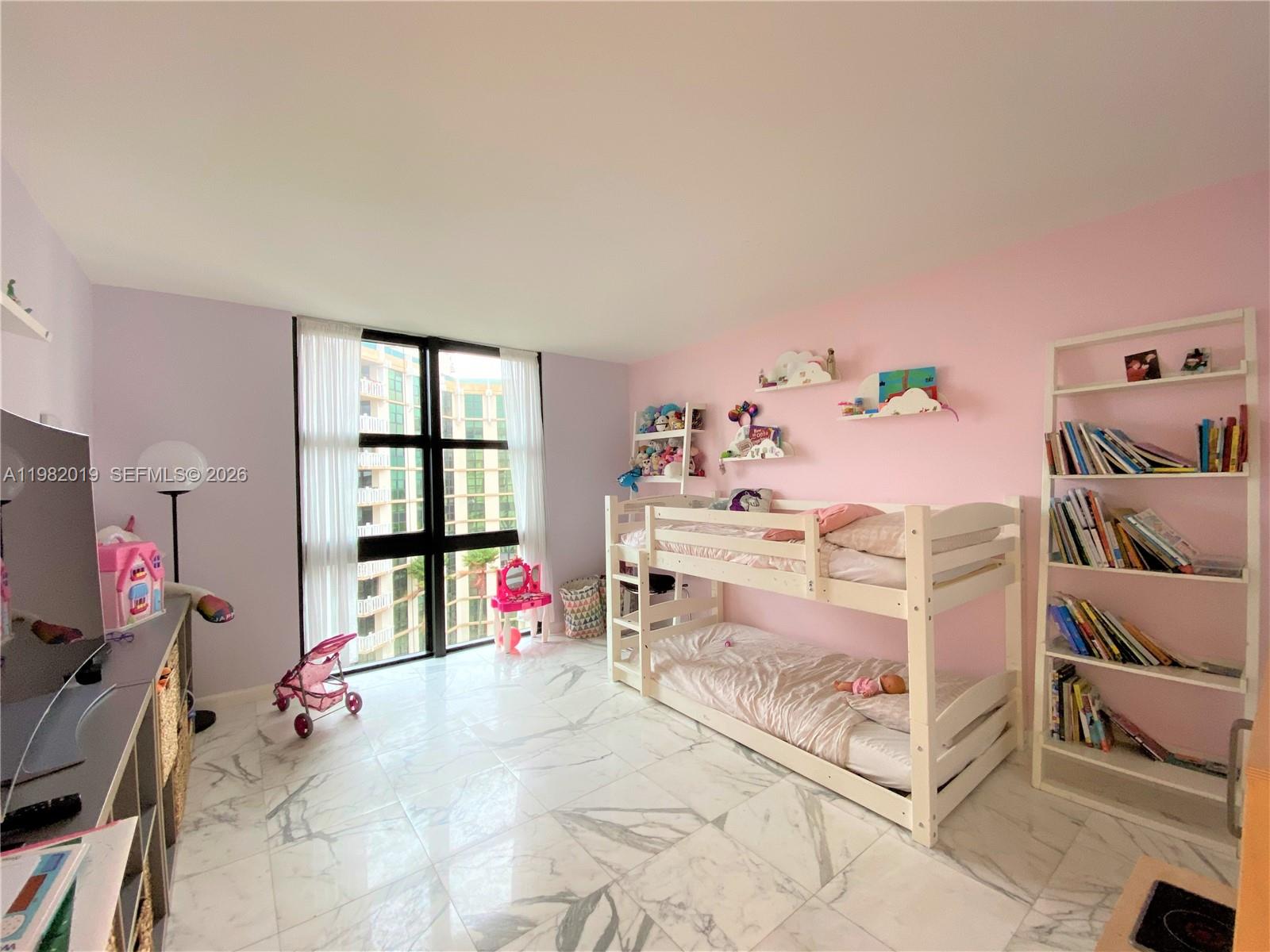 1121 Crandon Blvd #F907, Key Biscayne FL 33149
