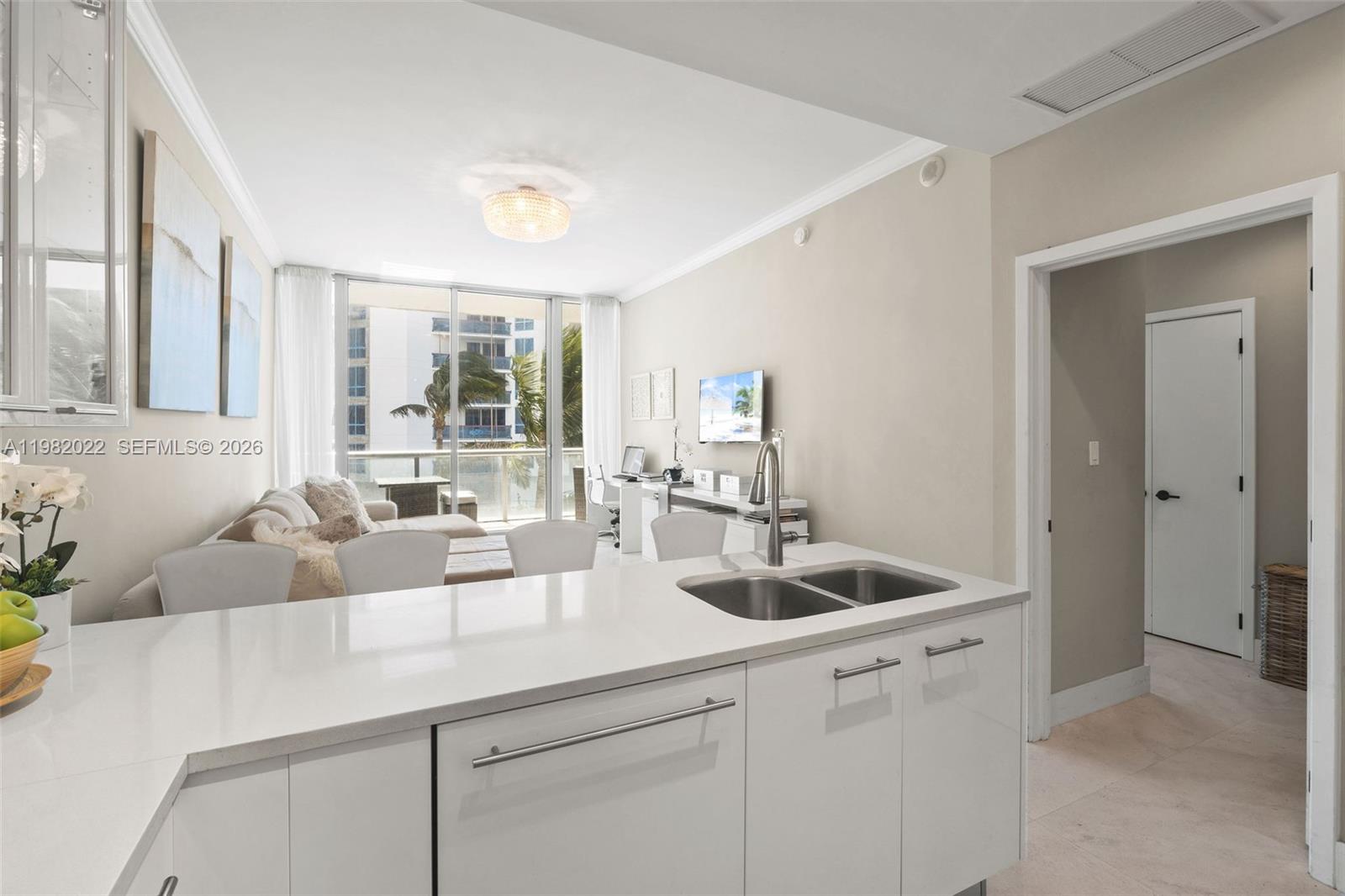 6799 Collins Ave #209, Miami Beach FL 33141