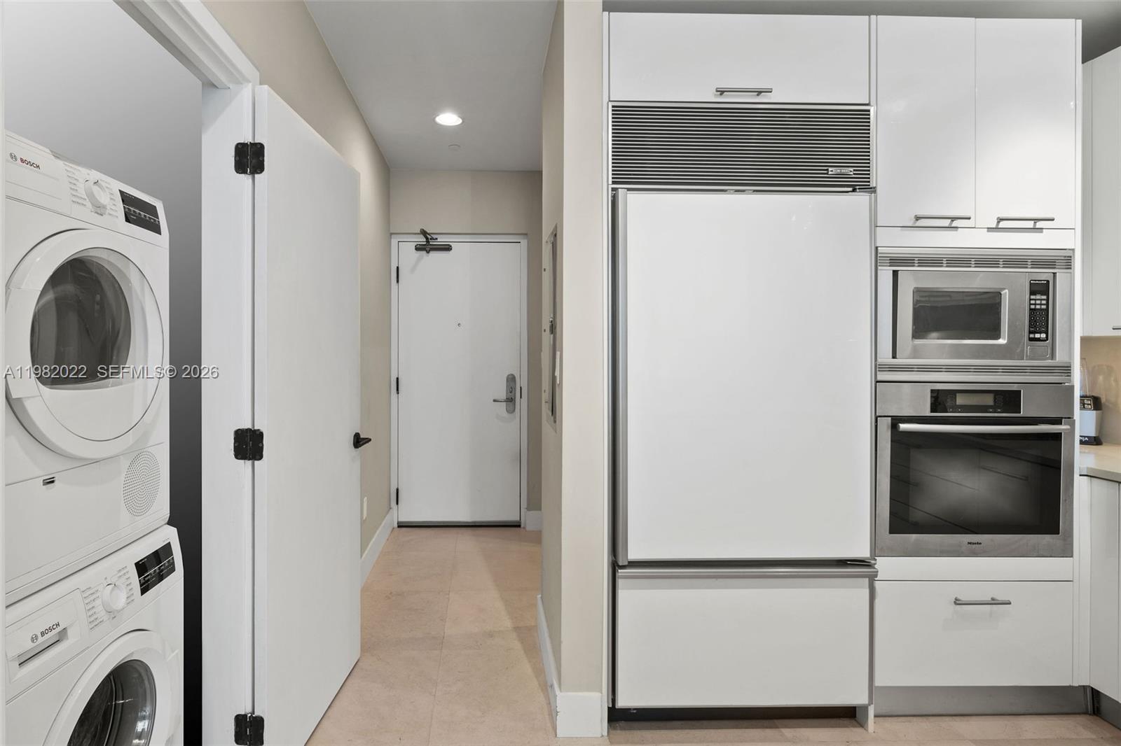 6799 Collins Ave #209, Miami Beach FL 33141