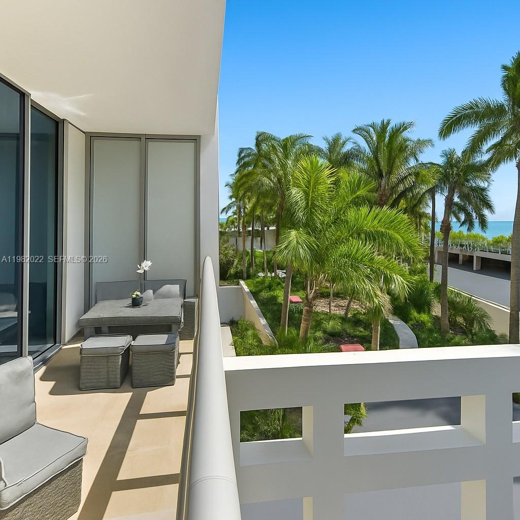 6799 Collins Ave #209, Miami Beach FL 33141