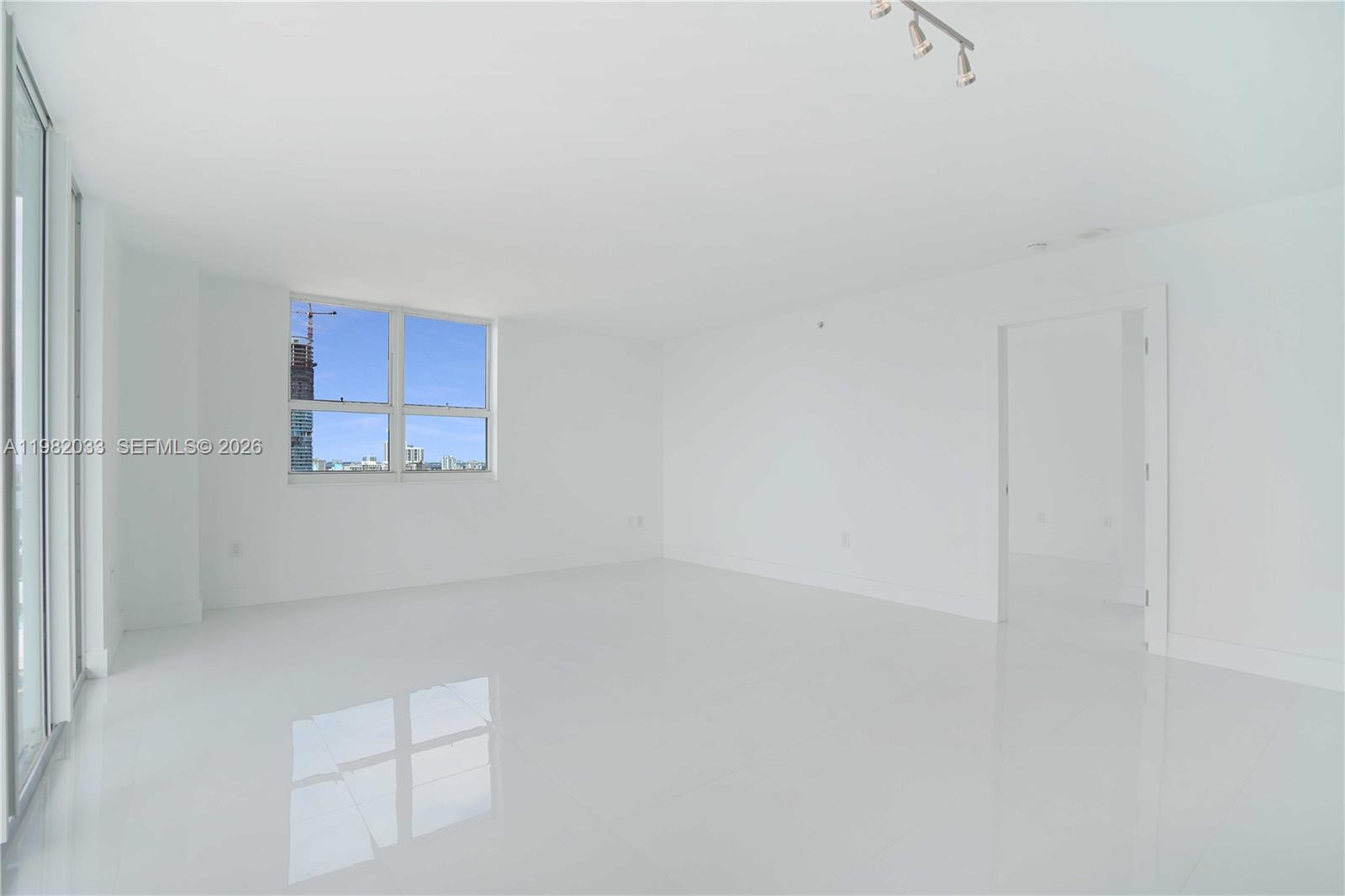 90 Alton Rd #2212, Miami Beach FL 33139