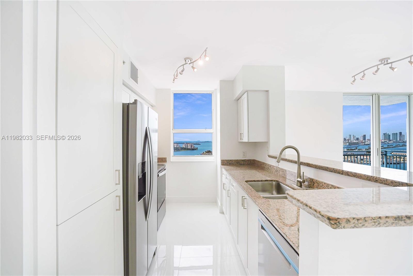 90 Alton Rd #2212, Miami Beach FL 33139