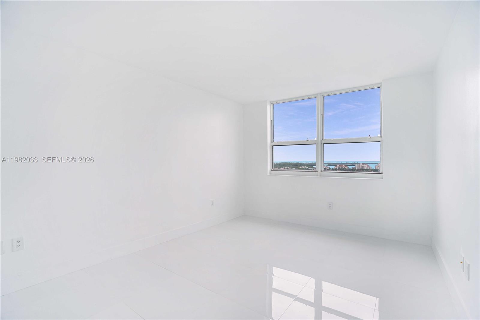 90 Alton Rd #2212, Miami Beach FL 33139
