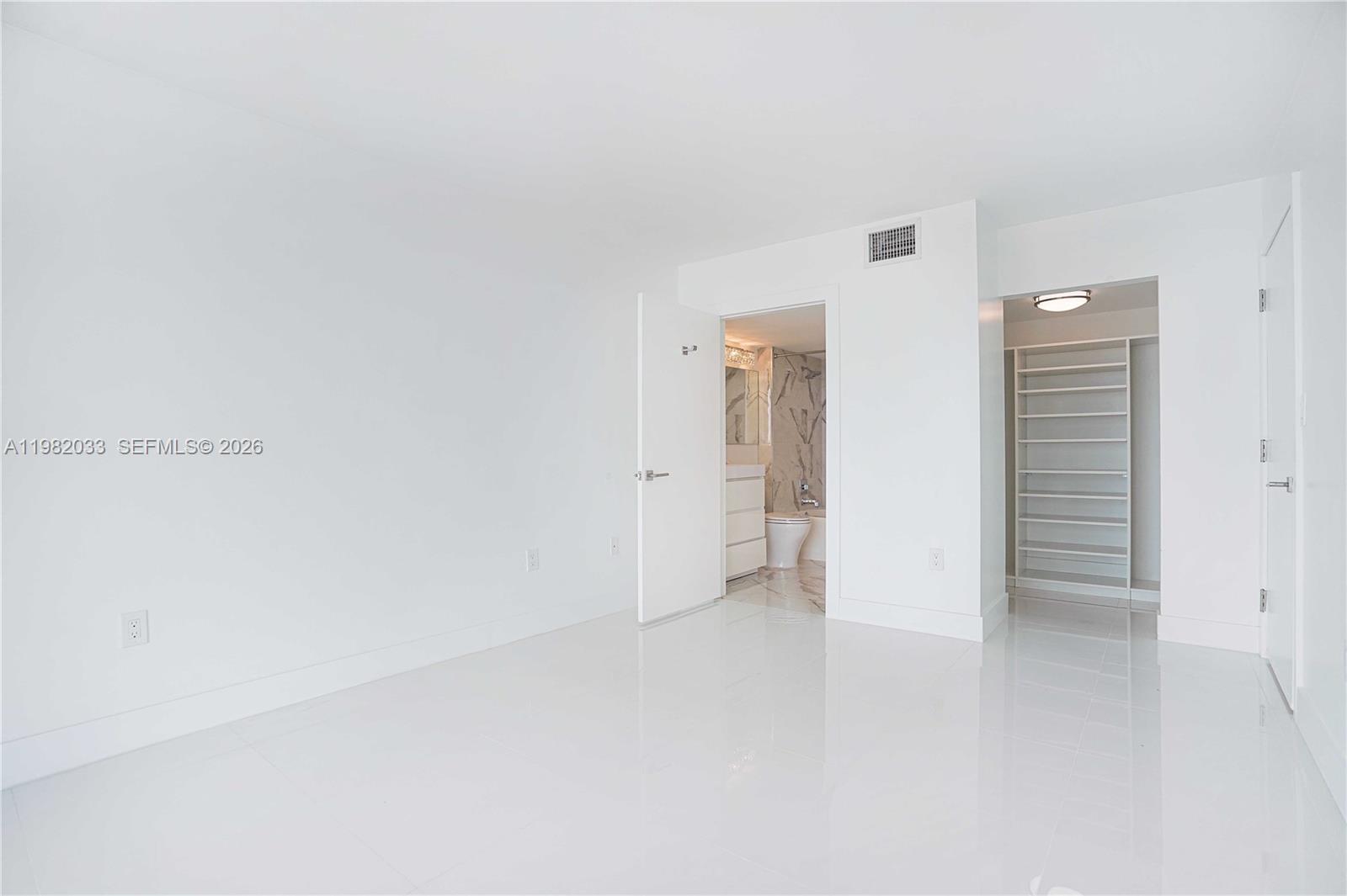 90 Alton Rd #2212, Miami Beach FL 33139