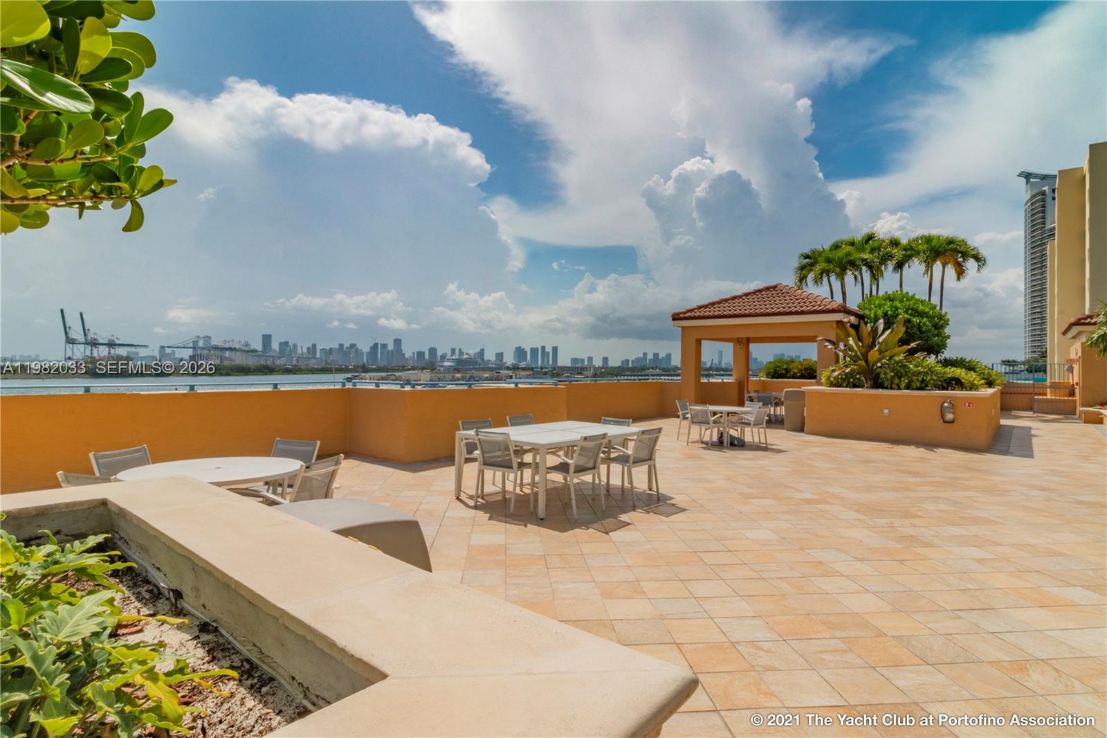 90 Alton Rd #2212, Miami Beach FL 33139