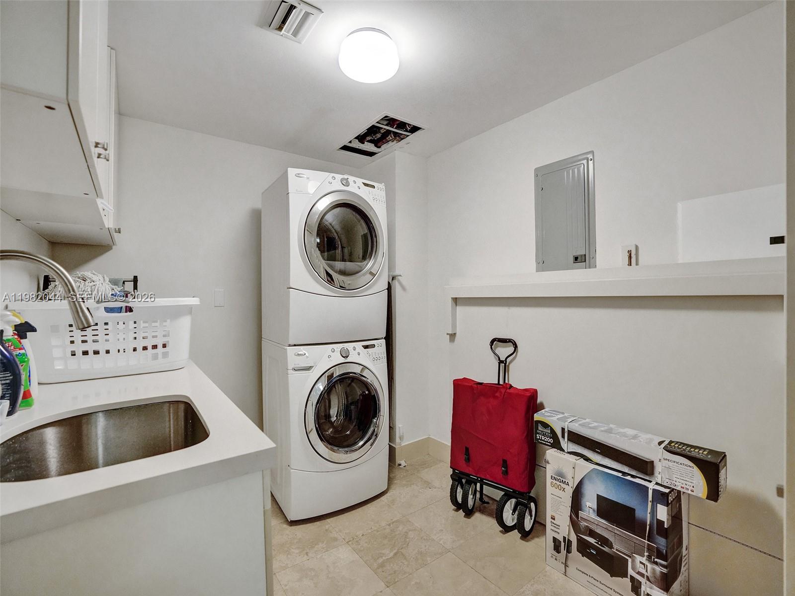 3201 NE 183rd St #301, Aventura FL 33160