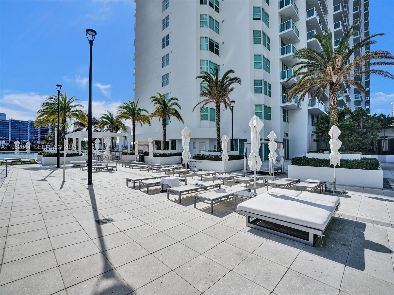 3201 NE 183rd St #301, Aventura FL 33160