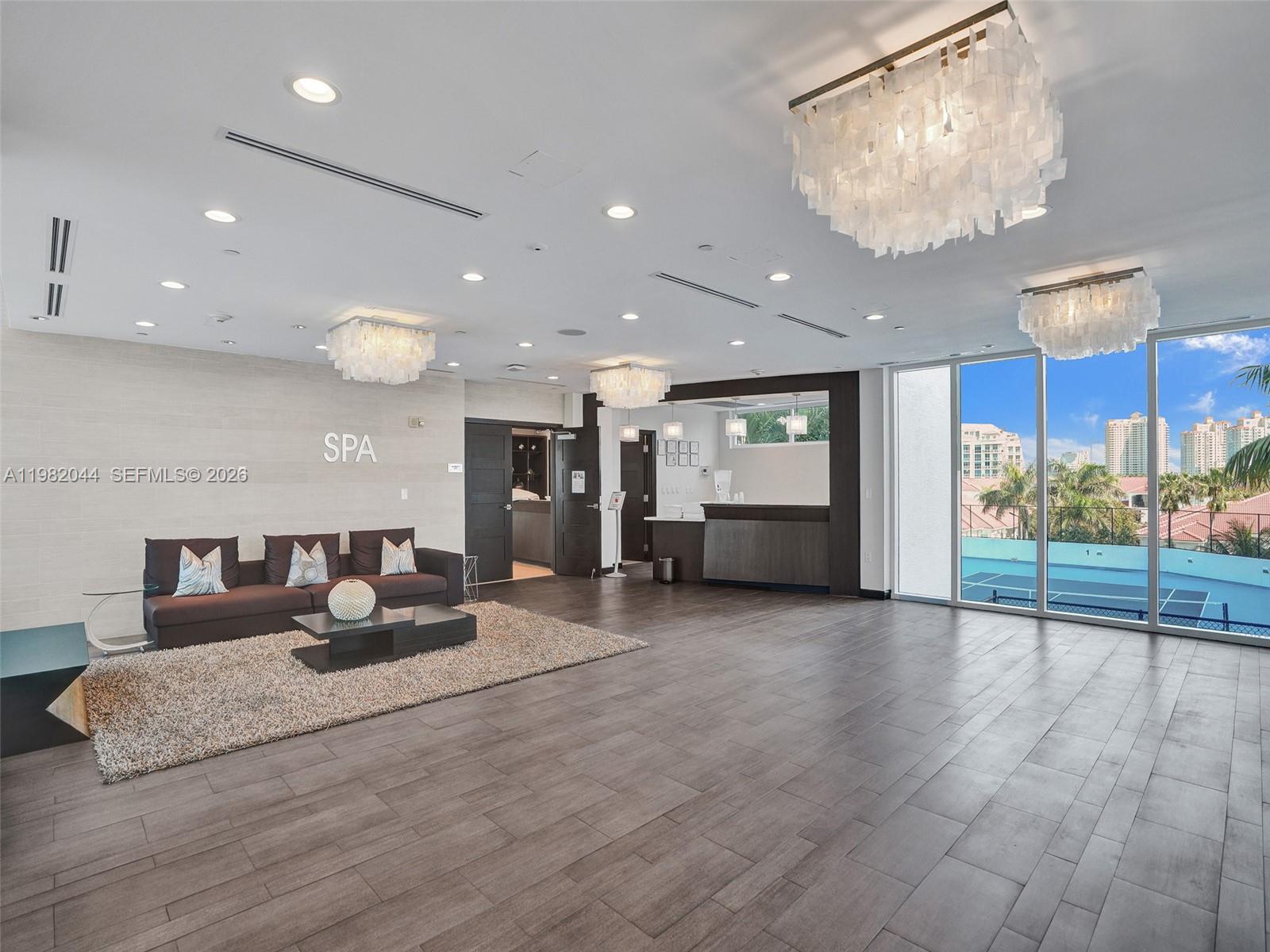3201 NE 183rd St #301, Aventura FL 33160