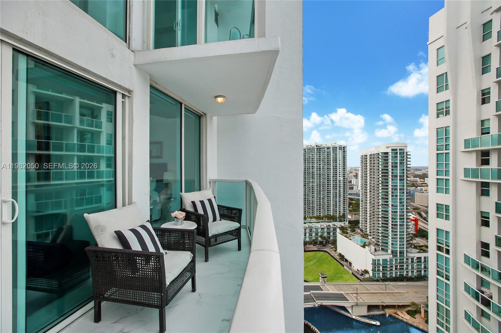 41 SE 5th St #2109, Miami FL 33131